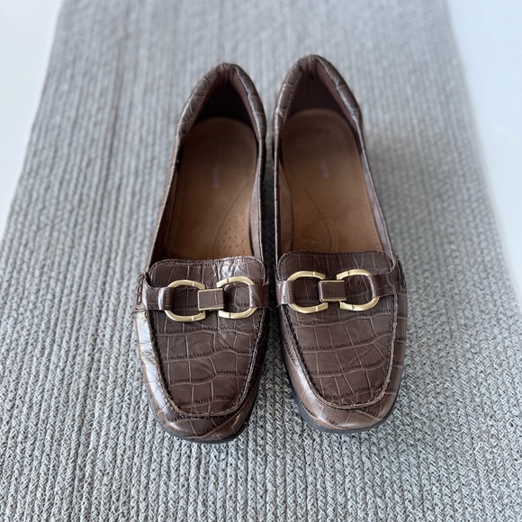 Easy Spirit Avienta Brown Croc Leather Brass Horsebit Loafers Shoes Size 10M - Picture 2 of 13